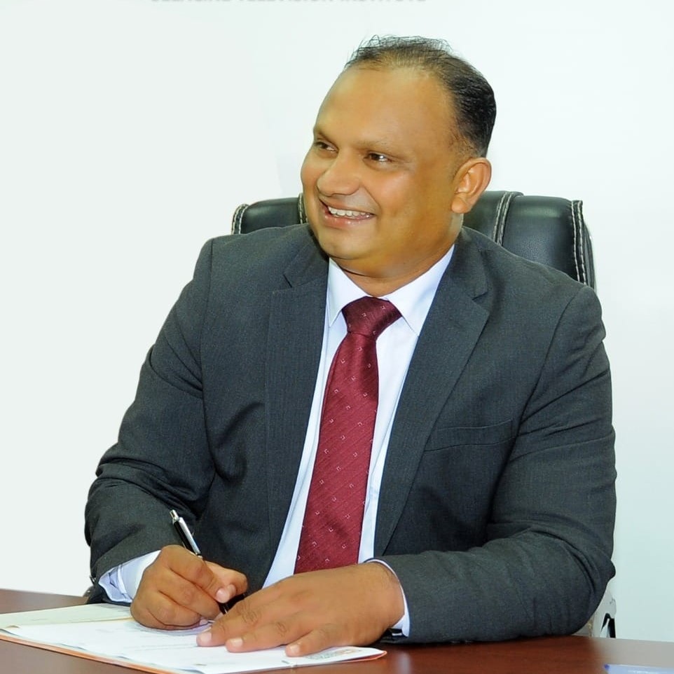 Dr.Amila moremada, chairman, Swarnasinghe National Awards